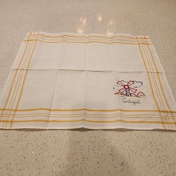 Portugal Kitchen Hand Towel Embroidered 19x23 In - Picture 1 of 4